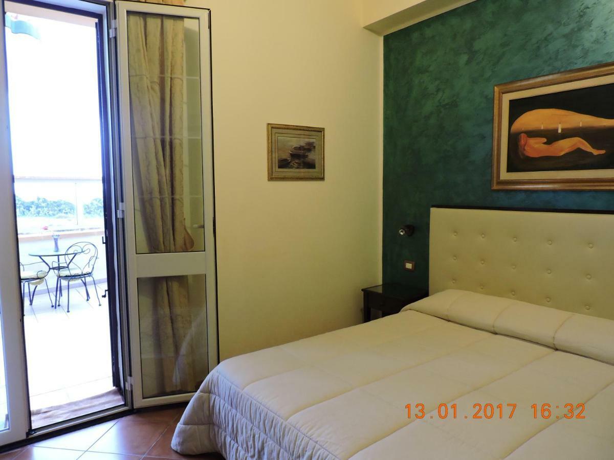 B&B Aquila Reale Portopalo Di Capo Passero Ngoại thất bức ảnh